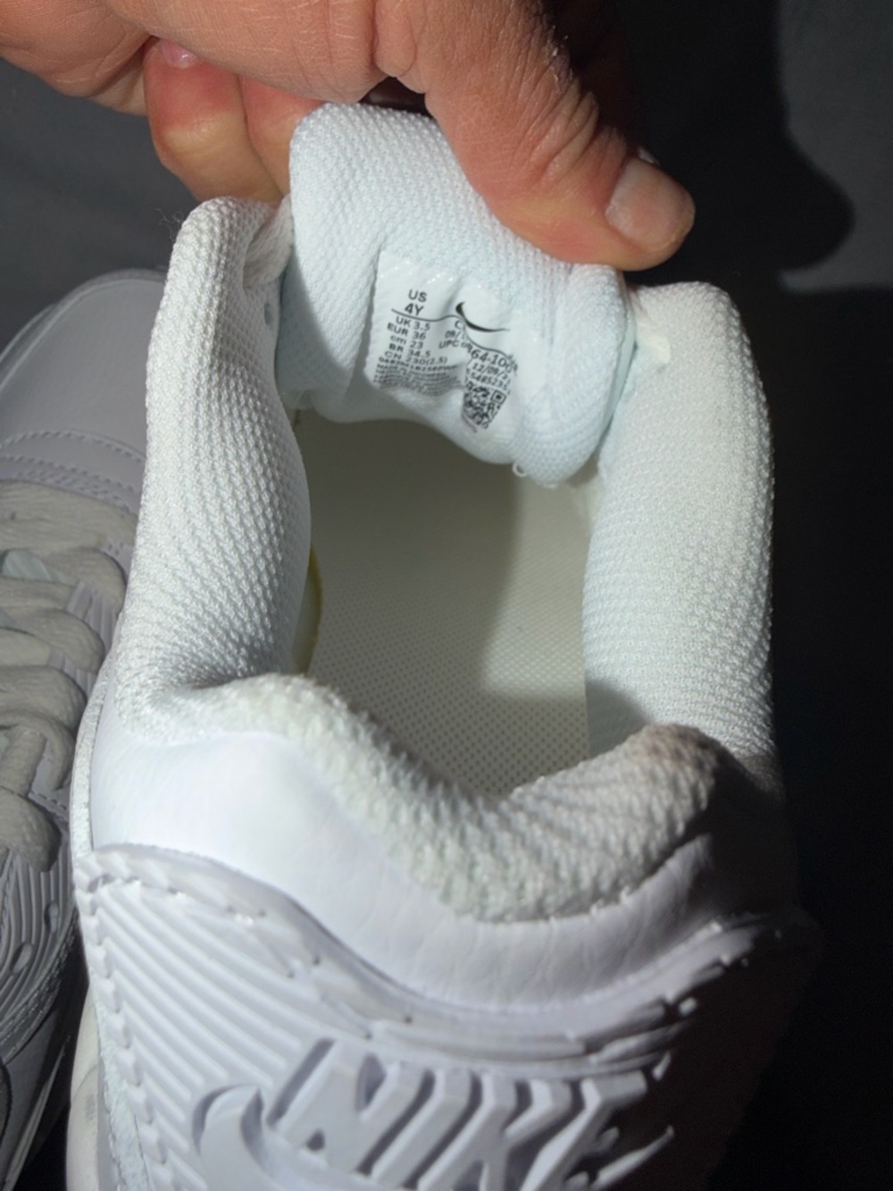 Nike Air Max Big Girls in White - Picture 5 of 6